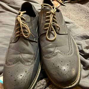 Perry Ellis dress shoes